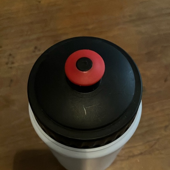 Vans 50th Anniversary White and Black Bottle - Picture 6 of 10